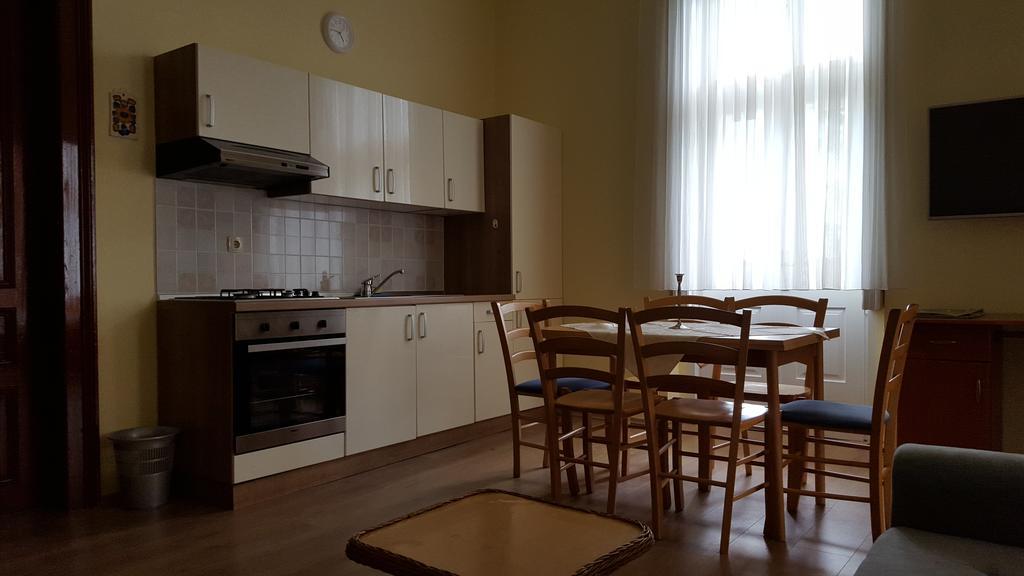 Apartments Villa Atta Abbazia Esterno foto